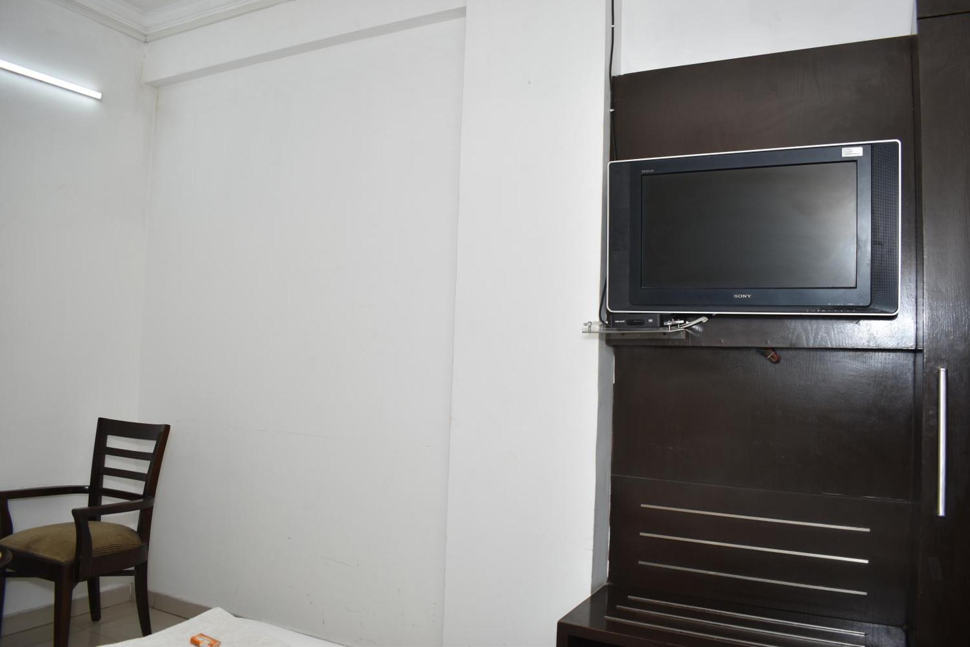 Hotel Chanchal Continental - 02 Mins From New Delhi Railway Station Exterior photo